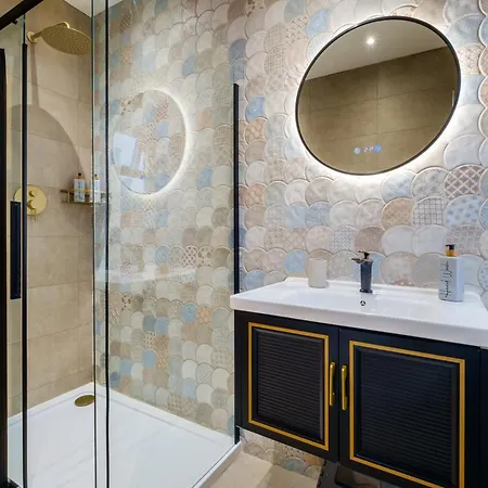 Canon Craig, Luxurious Lakeland Stone