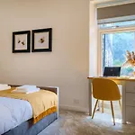 Canon Craig, Luxurious Lakeland Stone