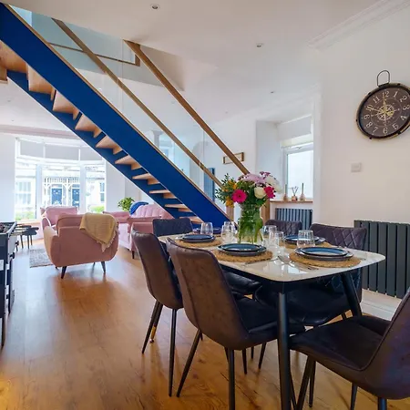 Canon Craig, Luxurious Lakeland Stone *